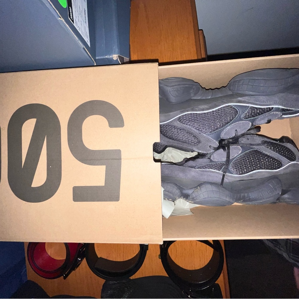 Yeezy 500 Utl black
